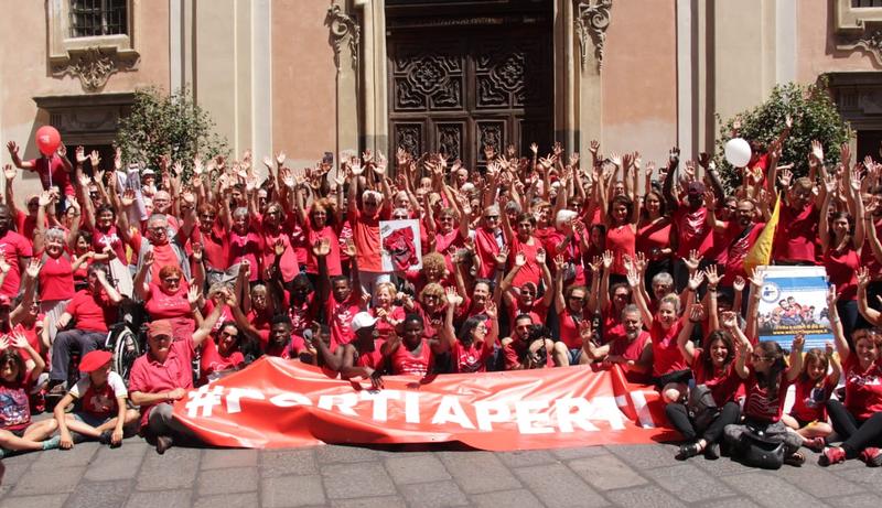 Magliette rosse: perch diventino una seconda pelle